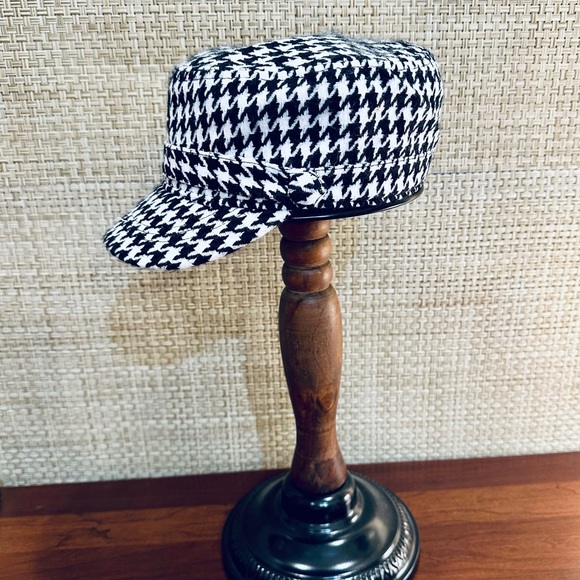 🌟HP🌟NWOT Black & White Soft Houndstooth Cadet Cap by Angela & William OSFM - Picture 3 of 13